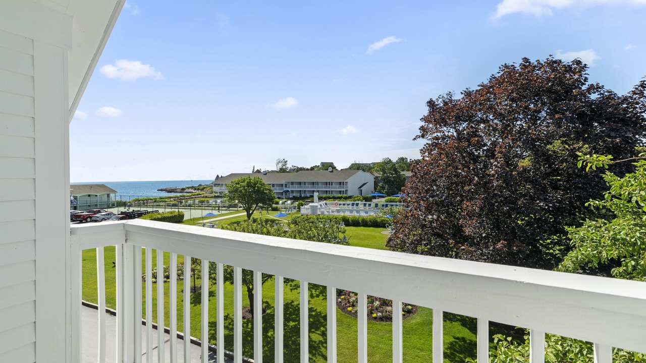 Photo of Patio Balcony in Ogunquit