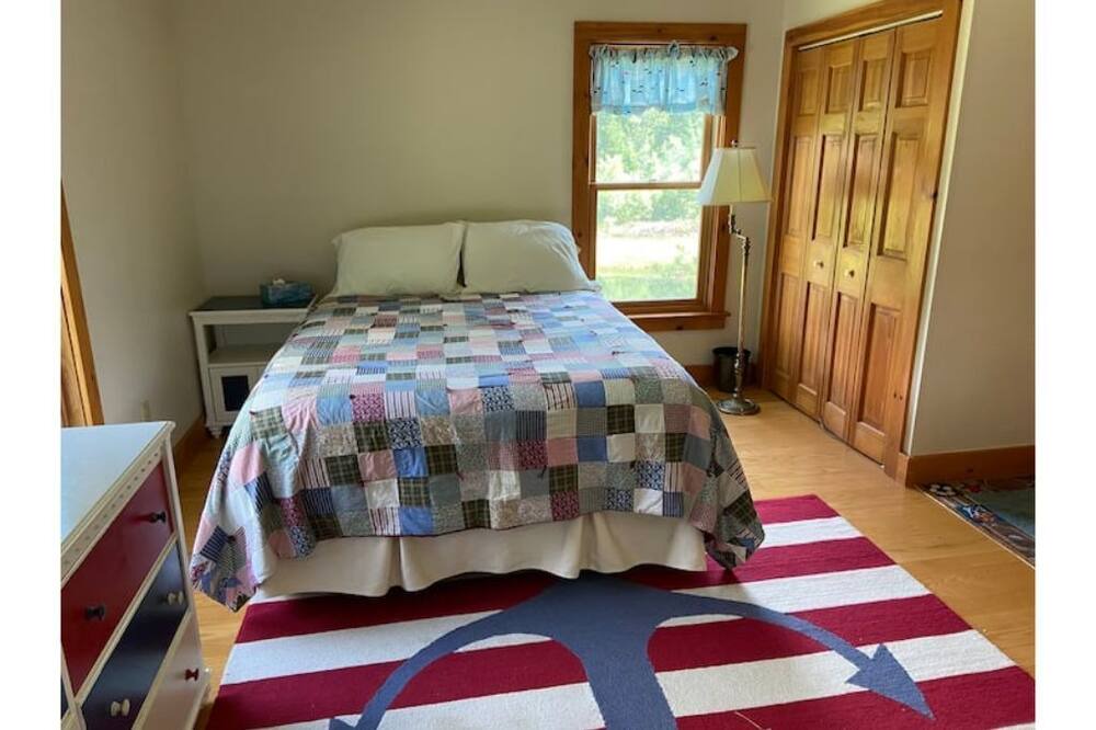 Photo of Bedroom in Marshfield