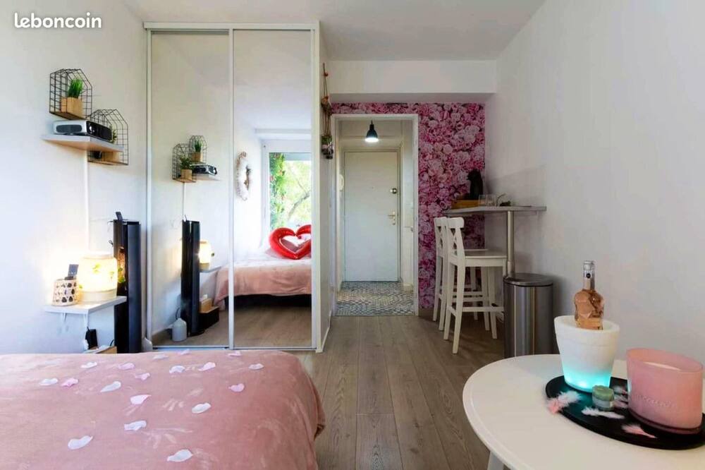 Photo of Livingroom in Beaux Arts-Boutonnet