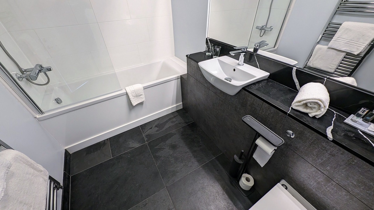 Photo of Bathroom in Gayle