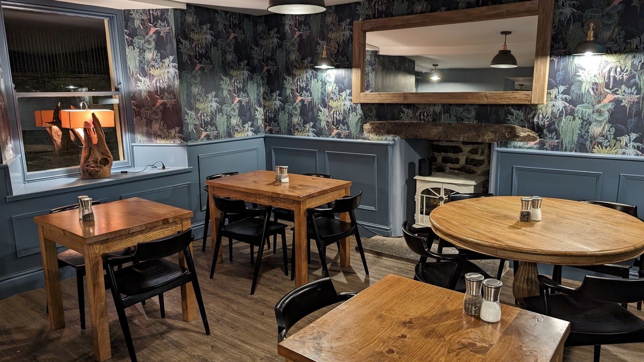 Photo of Others in Gayle