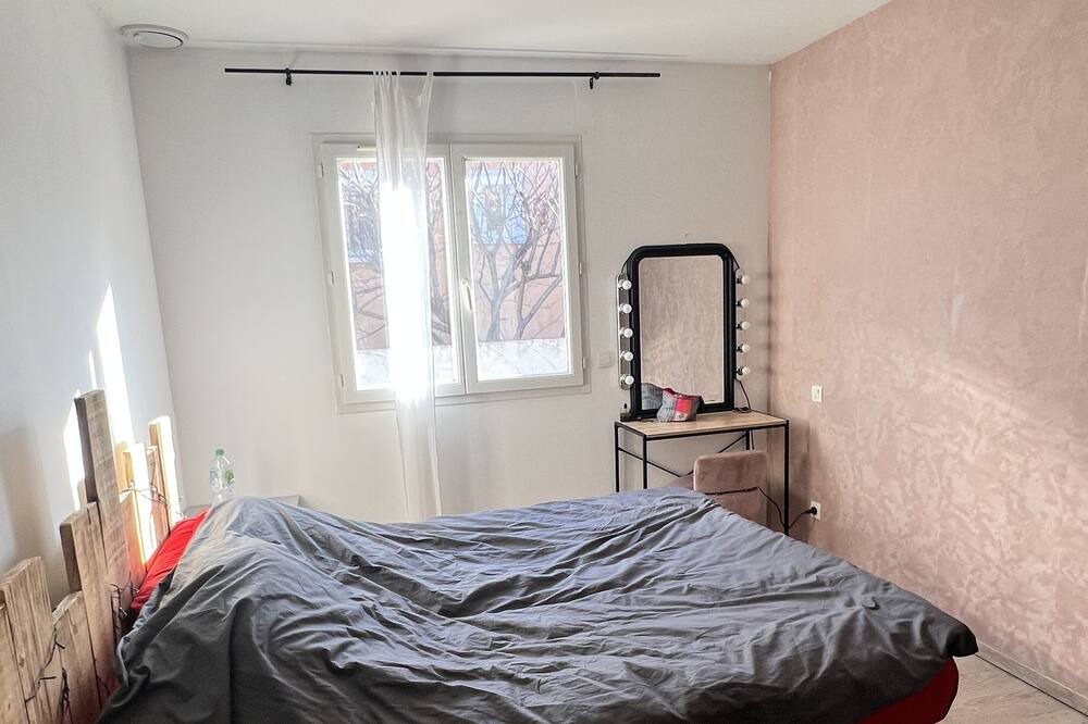 Photo of Bedroom in Villeneuve-les-Beziers
