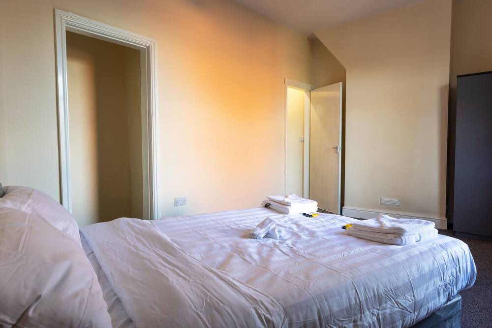 Photo of Bedroom in Openshaw