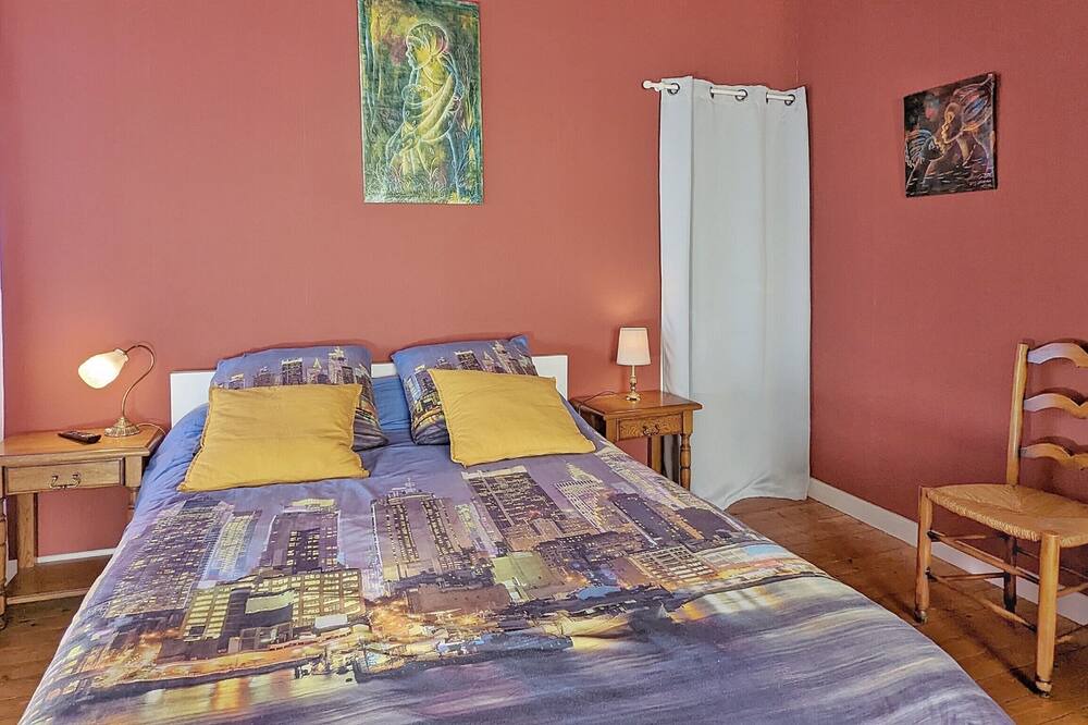 Photo of Bedroom in Carantec