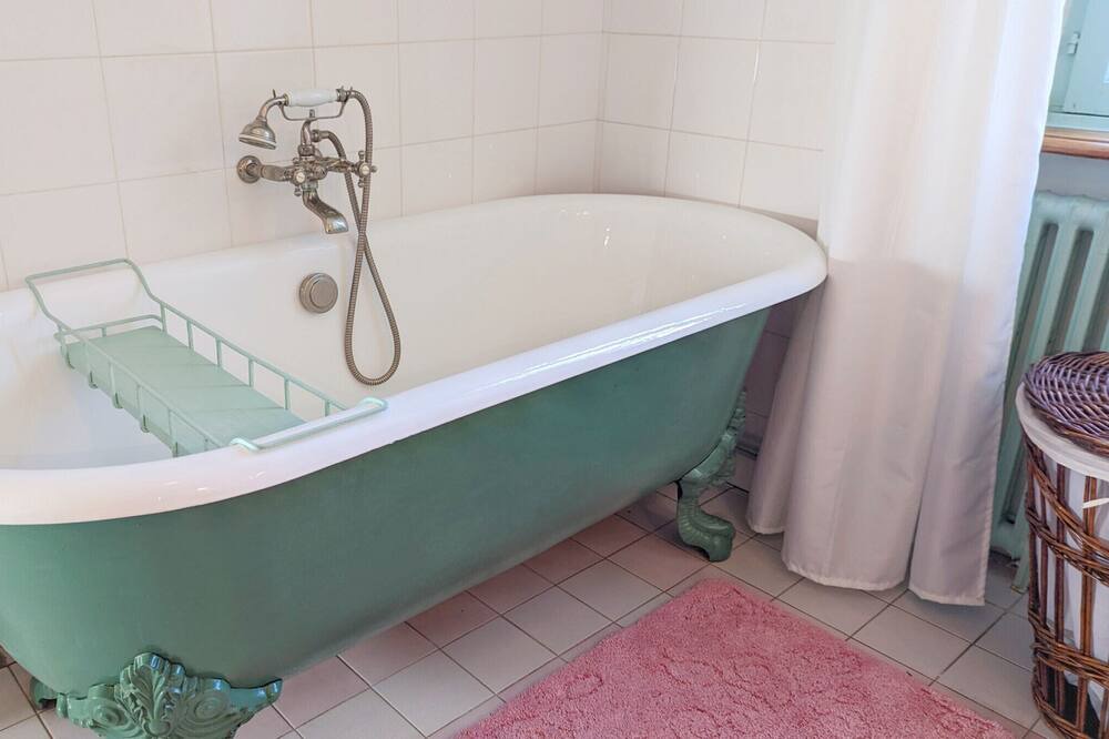Photo of Bathroom in Carantec