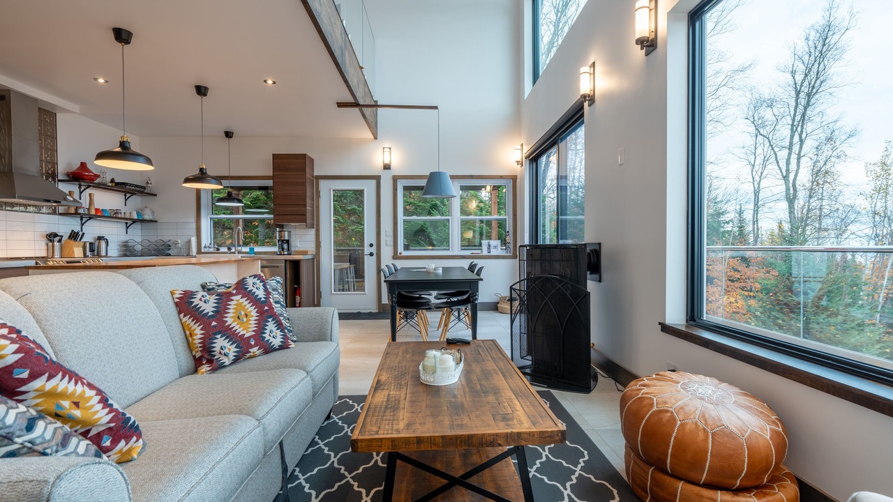 Photo of Livingroom in Petite-Riviere-Saint-Francois
