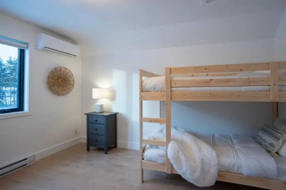 Photo of Bedroom in Arundel