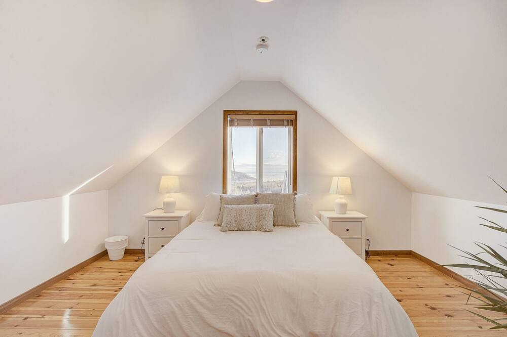 Photo of Bedroom in Baie-St-Paul