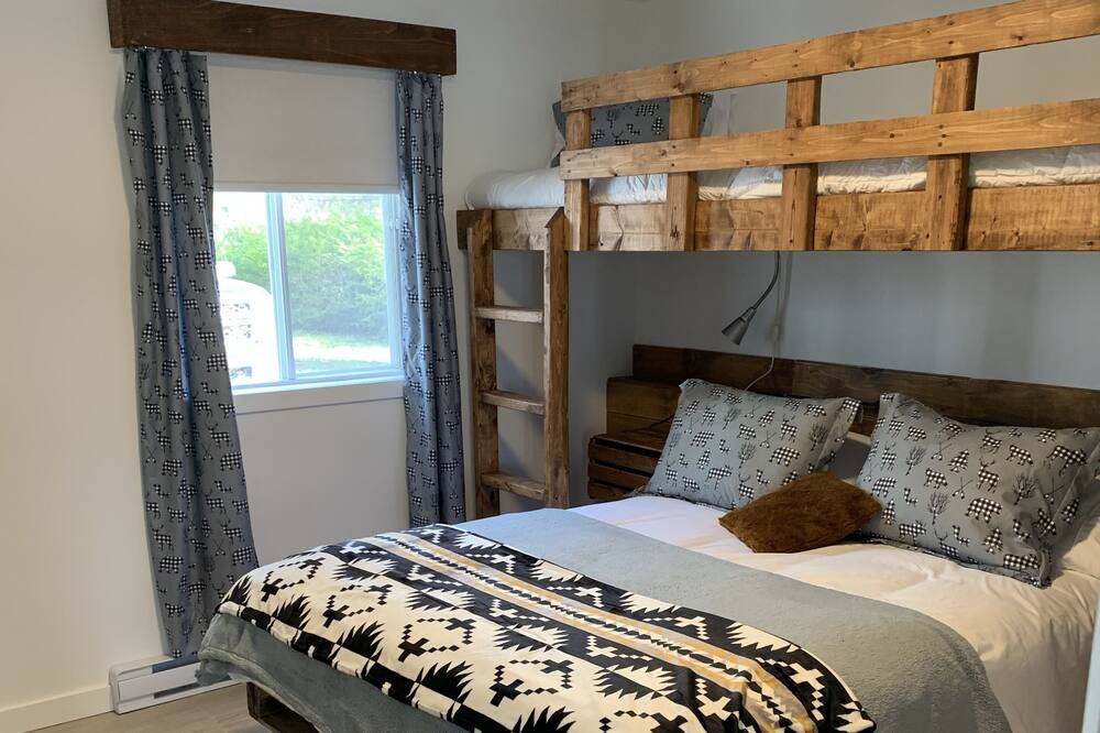 Photo of Bedroom in Saint-Andre-d'Argenteuil