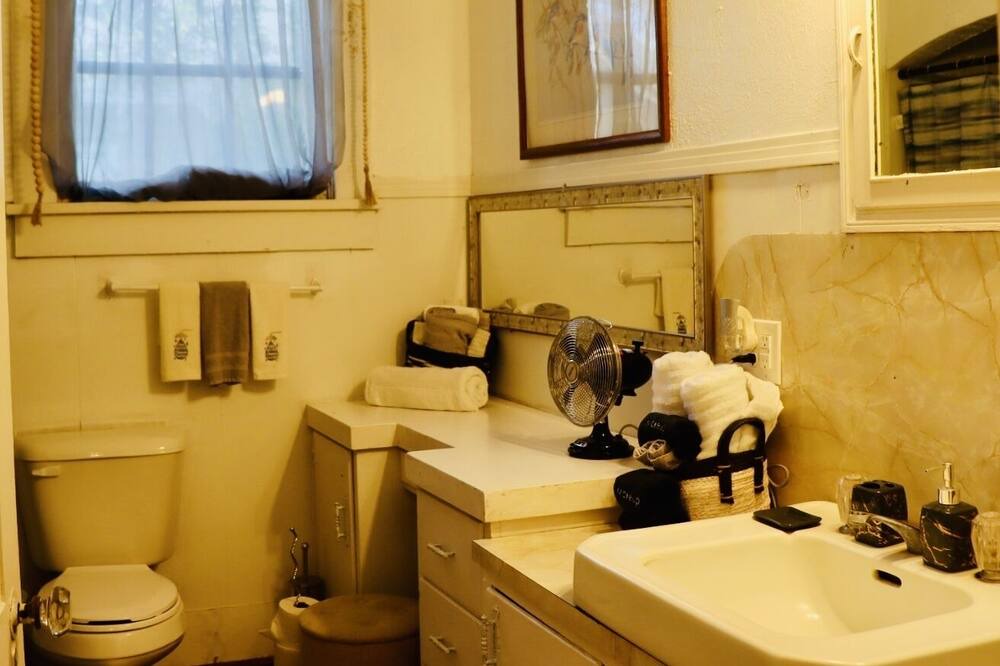 Photo of Bathroom in Kingsville