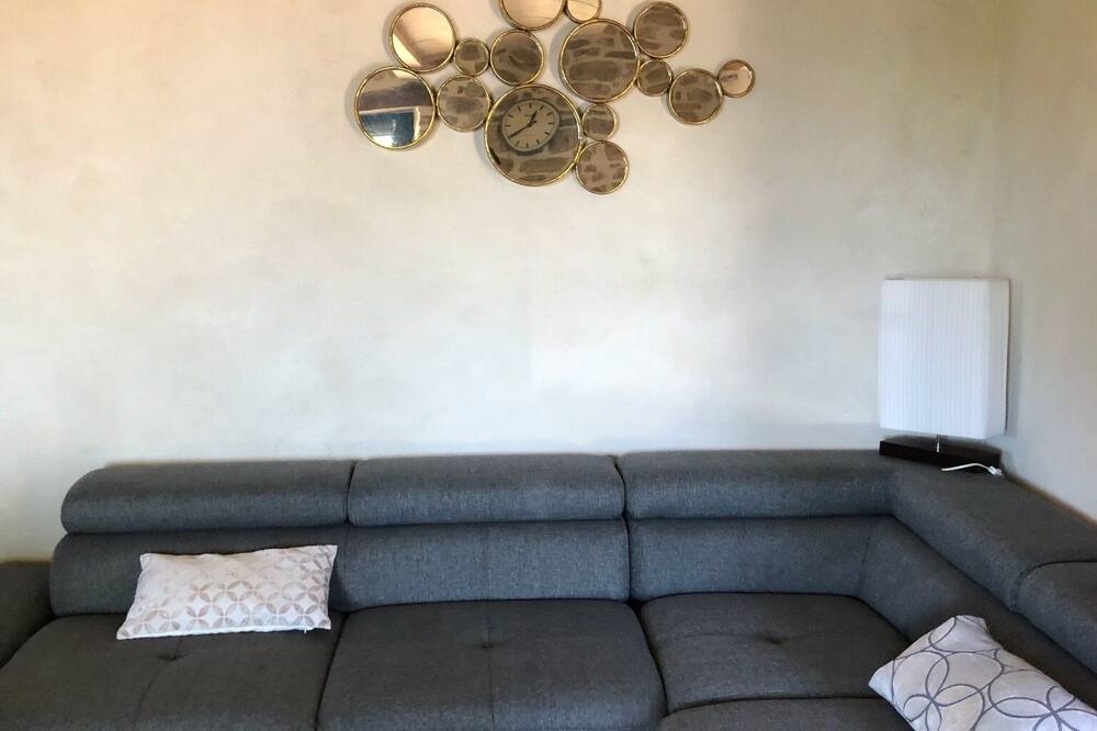 Photo of Livingroom in Saint-Sauveur-de-Cruzieres