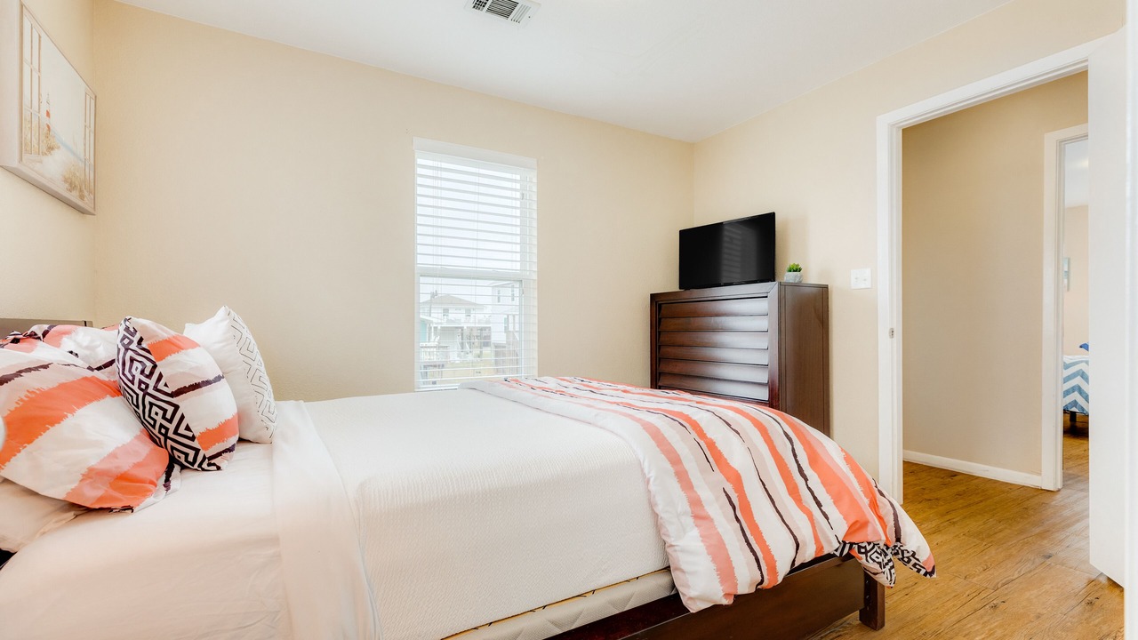 Photo of Bedroom in Terramar Beach