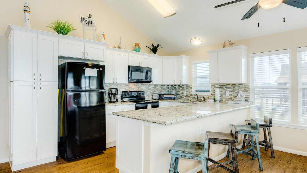Photo of Kitchen in Terramar Beach
