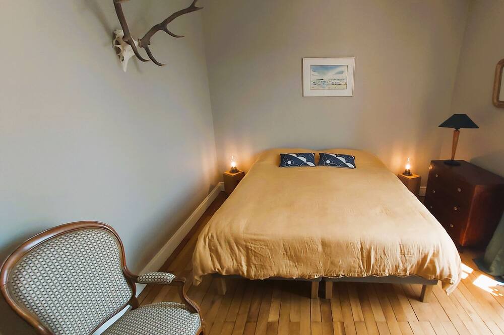 Photo of Bedroom in Saint-Avertin