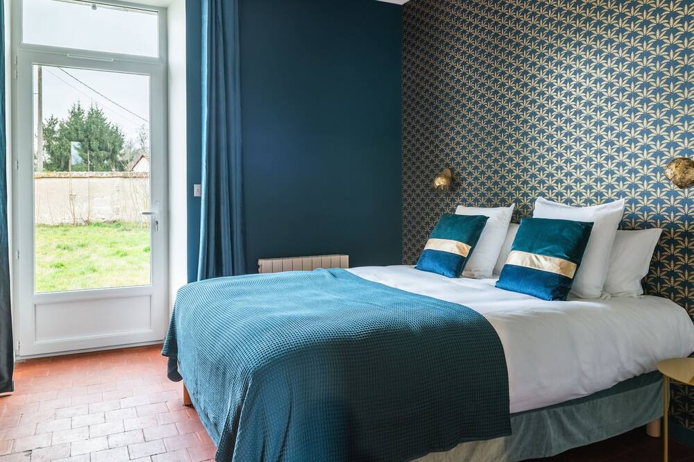 Photo of Bedroom in Foecy