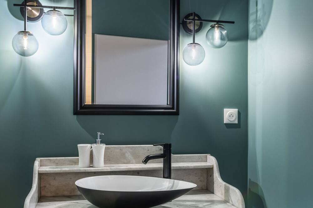 Photo of Bathroom in Foecy