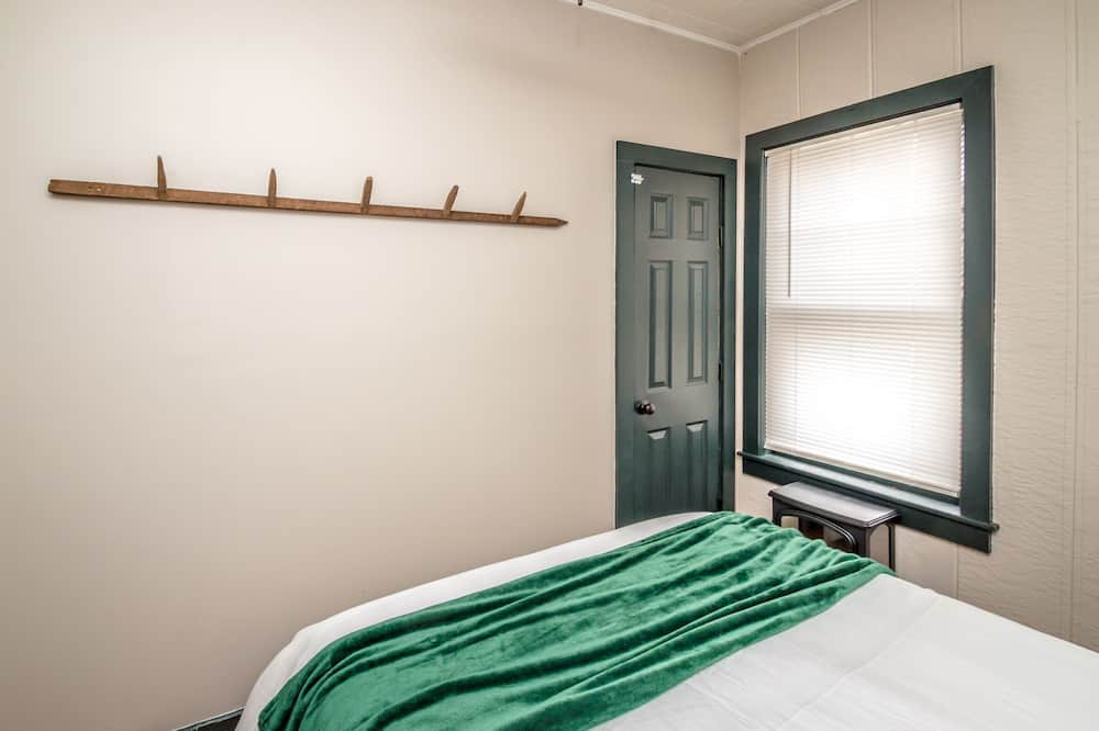 Photo of Bedroom in Gorham