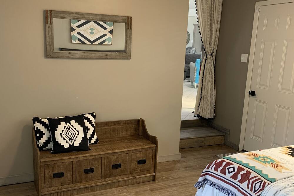 Photo of Bedroom in Emory