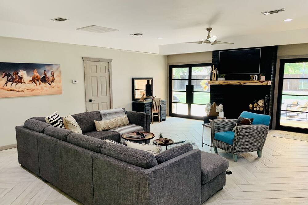 Photo of Bedroom in Emory