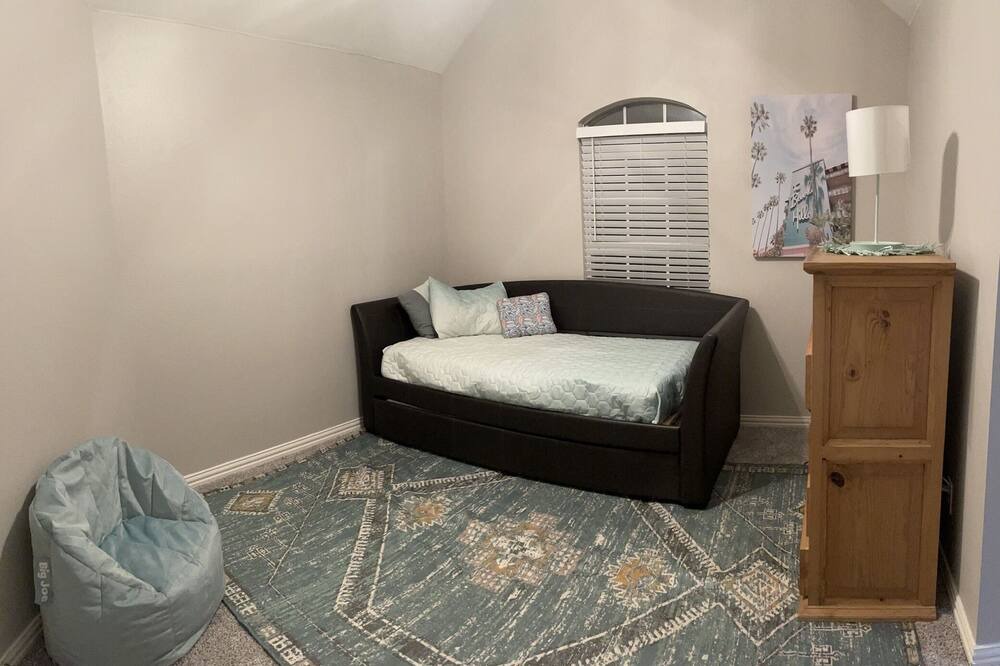 Photo of Bedroom in Rockwall