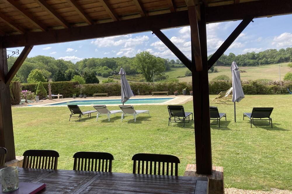 Photo of Outdoor in Dompierre-les-Eglises