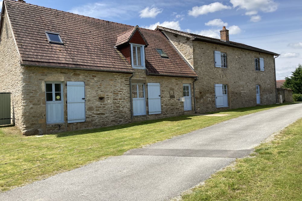 Photo of Outdoor in Dompierre-les-Eglises