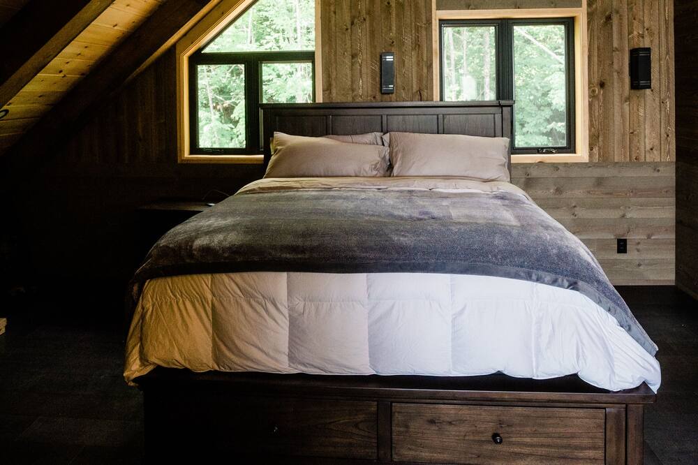 Photo of Bedroom in Hastings Highlands