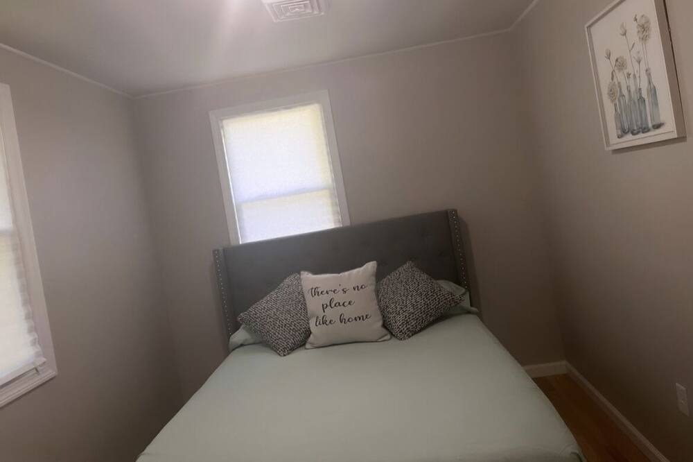 Photo of Bedroom in Deep River