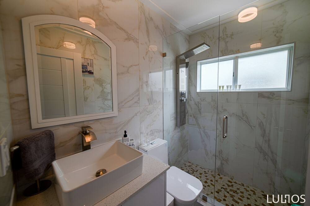 Photo of Bathroom in Richmond West