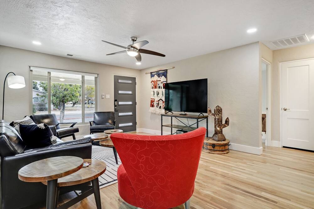 Photo of Livingroom in West Old Town