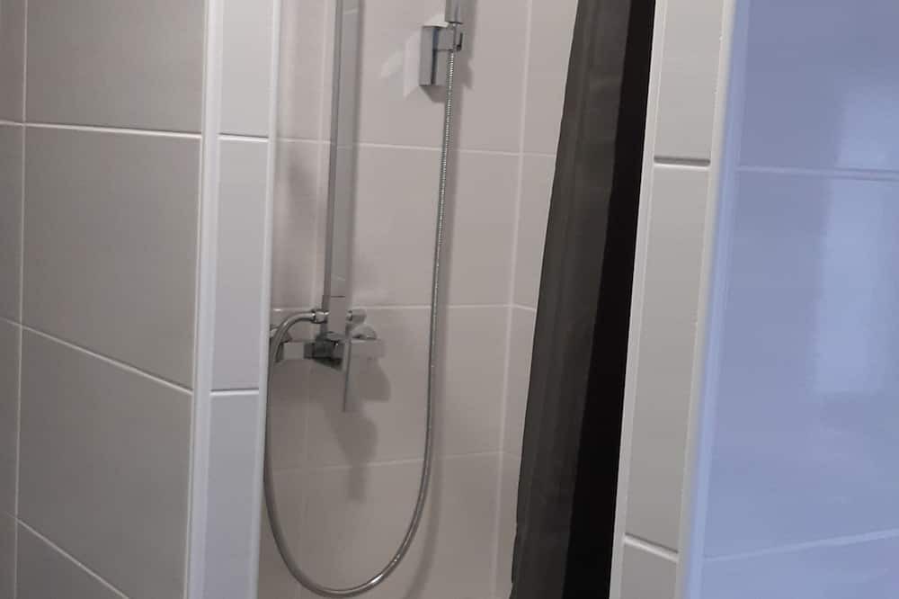 Photo of Bathroom in Alencon