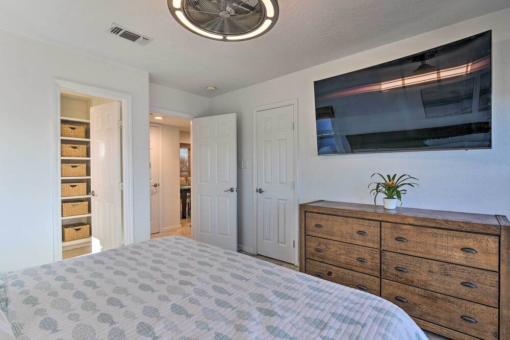 Photo of Bedroom in Indian Beach