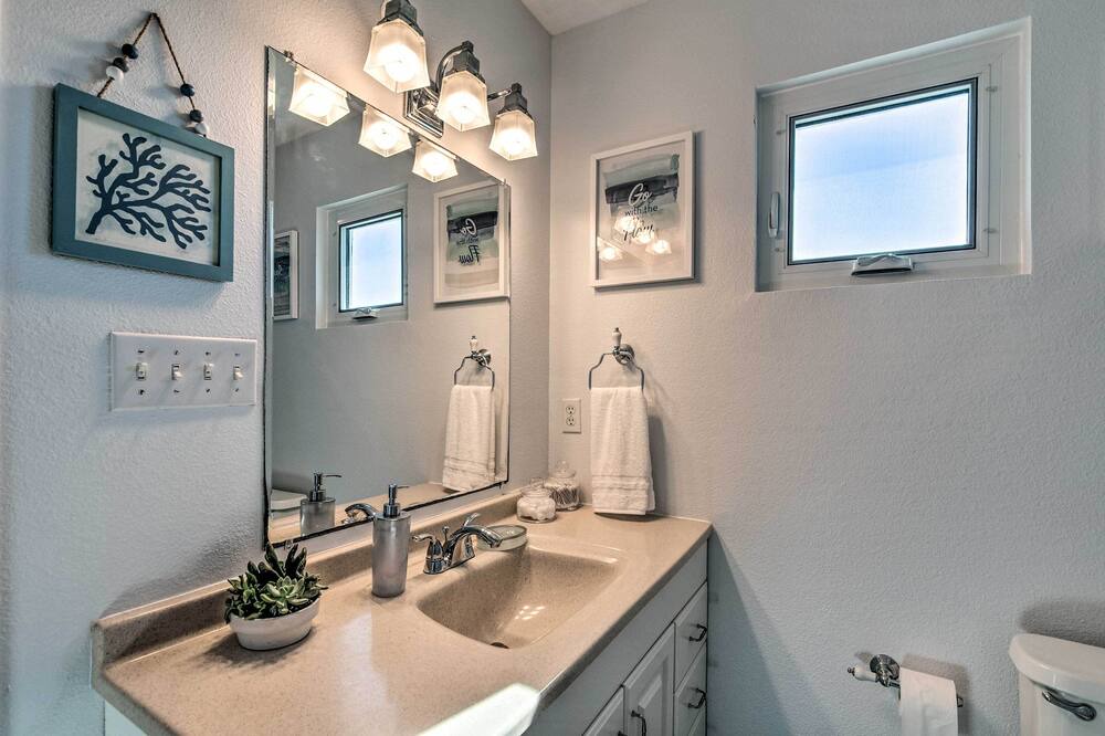 Photo of Bathroom in Indian Beach