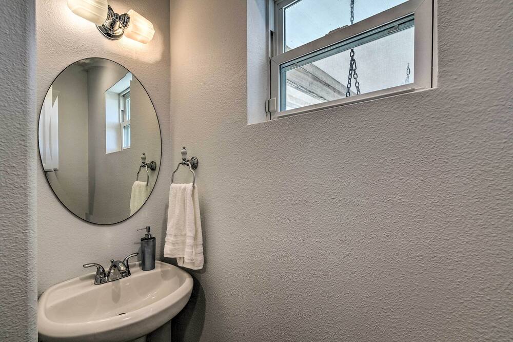 Photo of Bathroom in Indian Beach