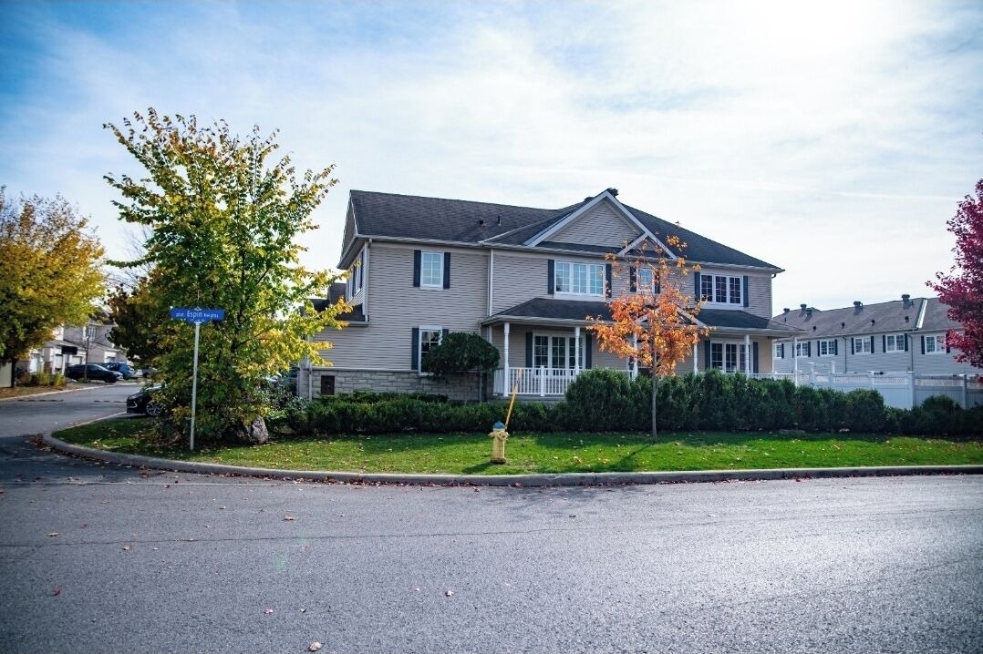 Photo of Outdoor in Ottawa Division