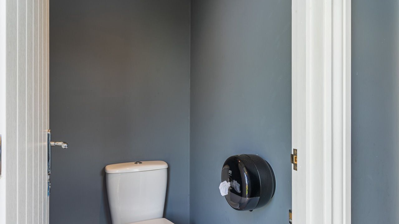 Photo of Bathroom in Trunch