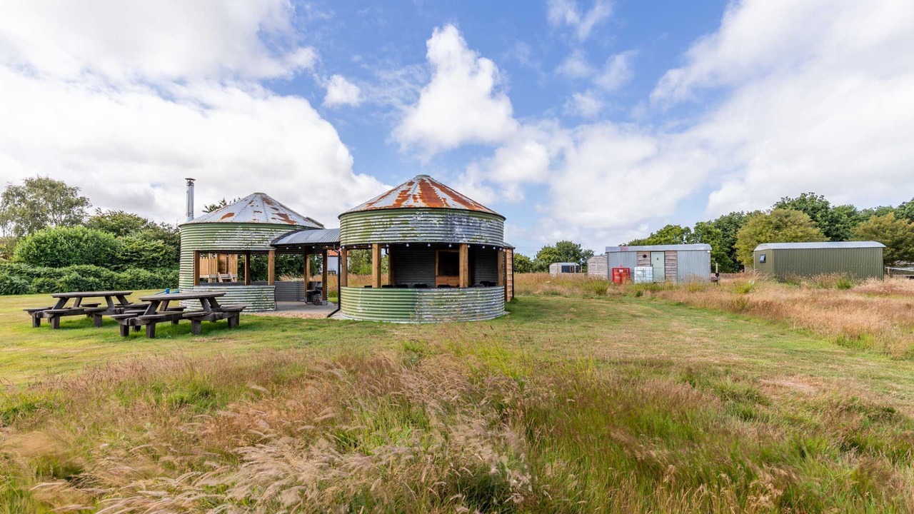 Photo of Outdoor in Trunch