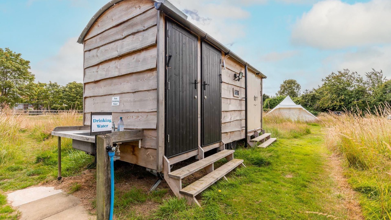 Photo of Outdoor in Trunch