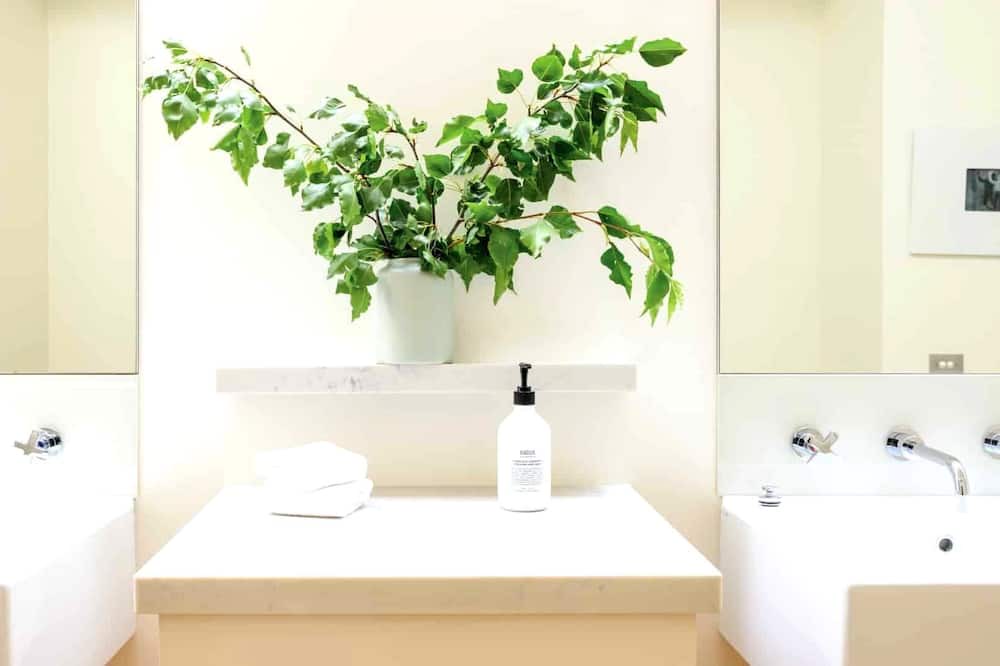 Photo of Others in Barfold