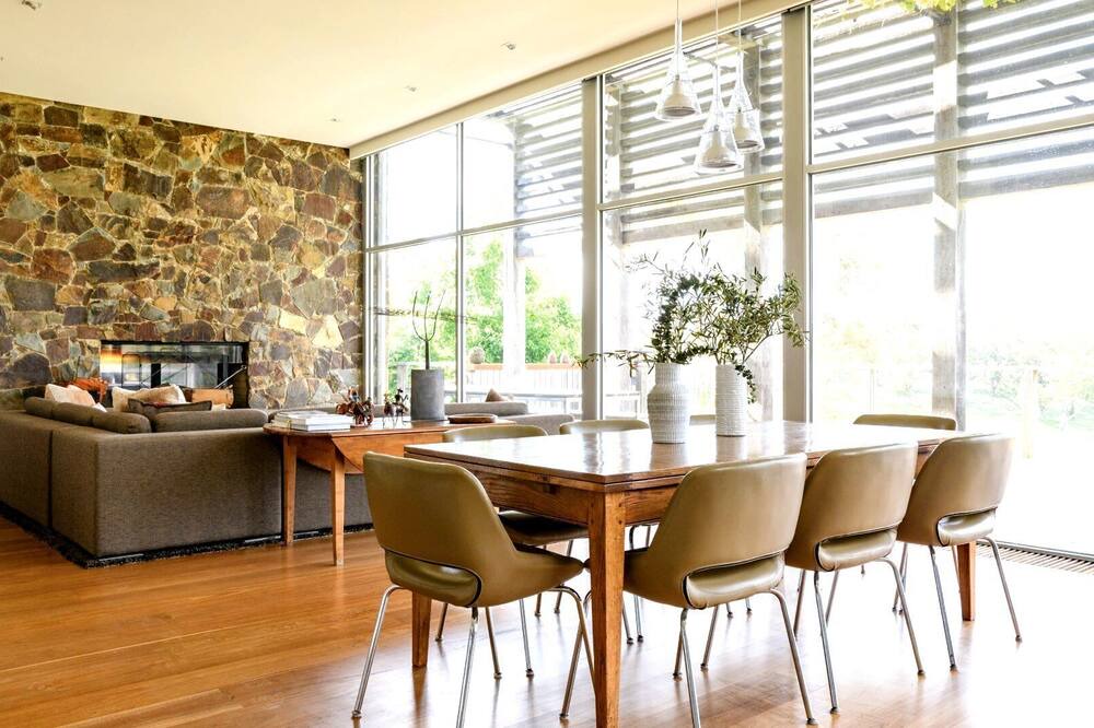 Photo of Others in Barfold