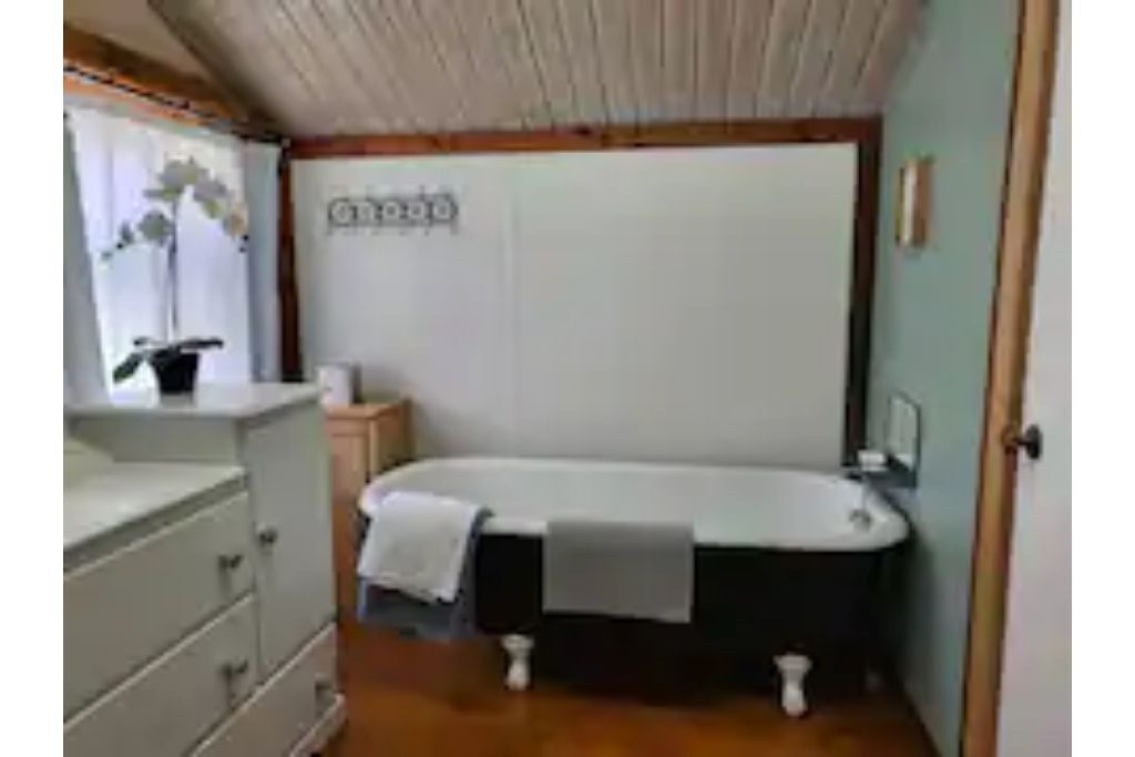 Photo of Bathroom in Laguna Park