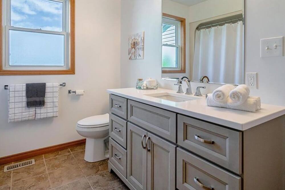 Photo of Bathroom in Erieau