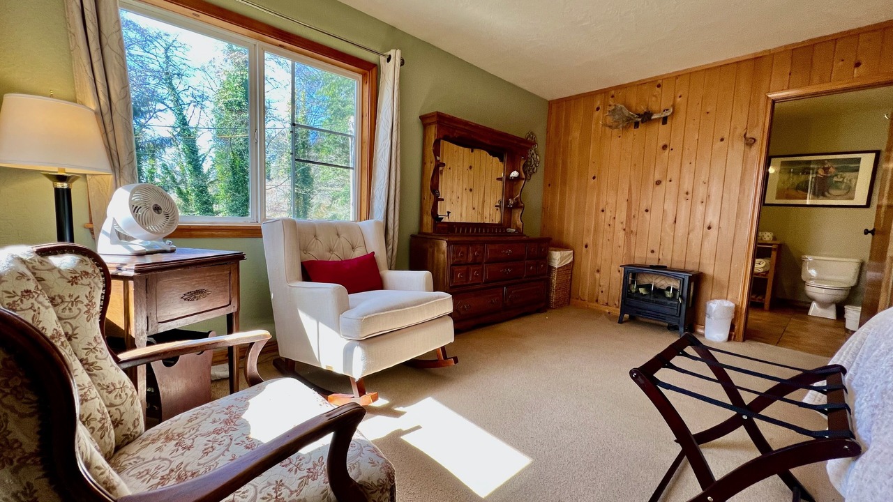 Photo of Others in Requa