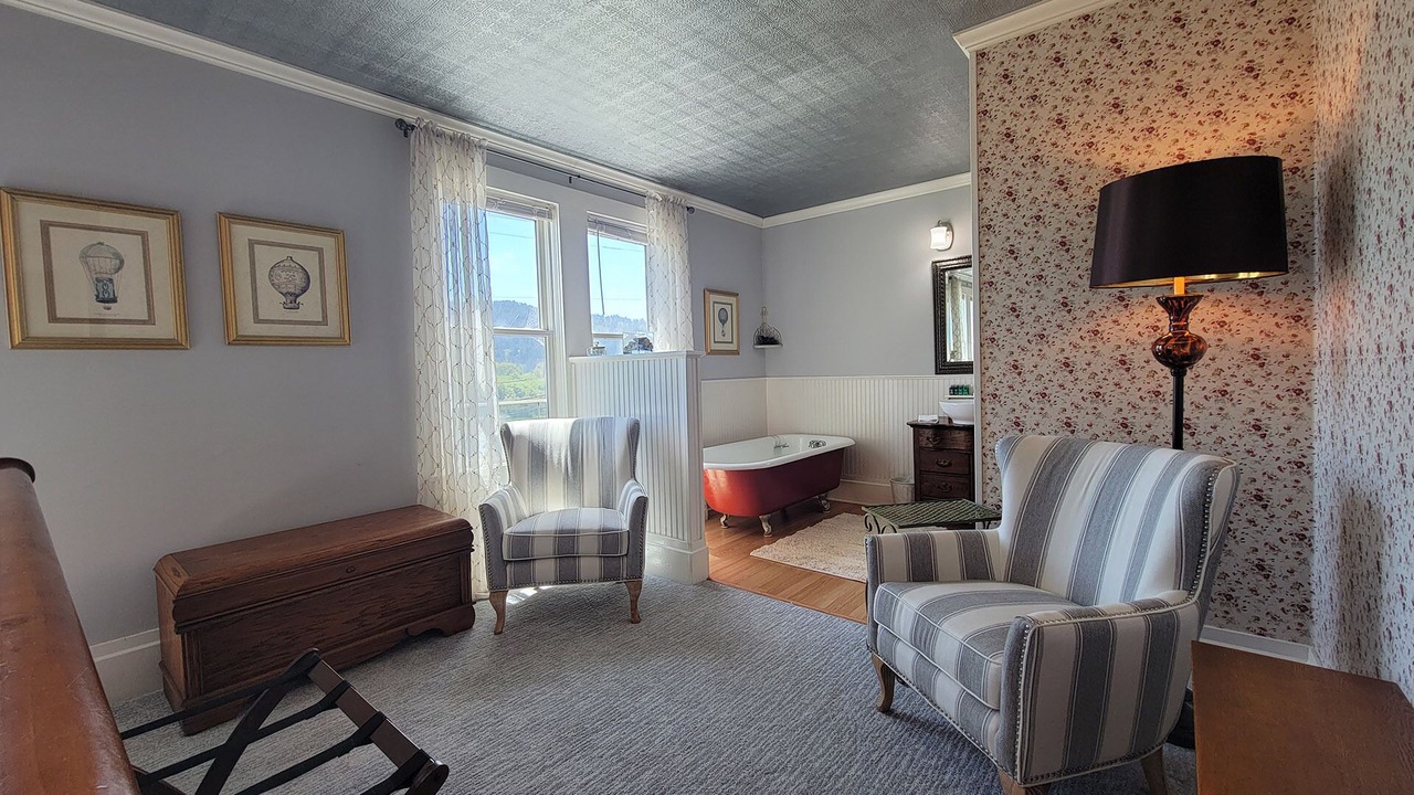 Photo of Others in Requa