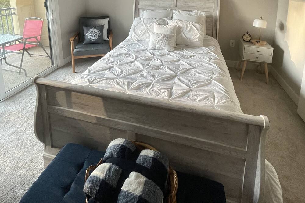 Photo of Bedroom in Downtown