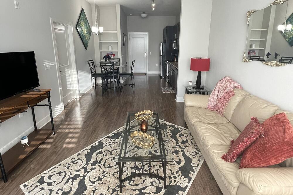 Photo of Livingroom in Downtown