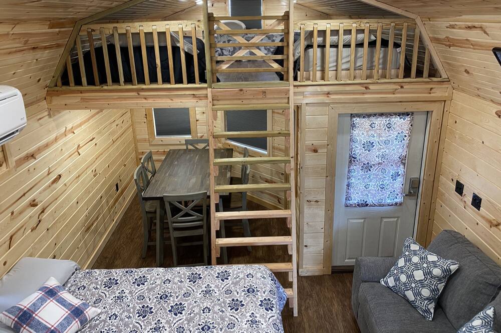 Photo of Bedroom in Platter