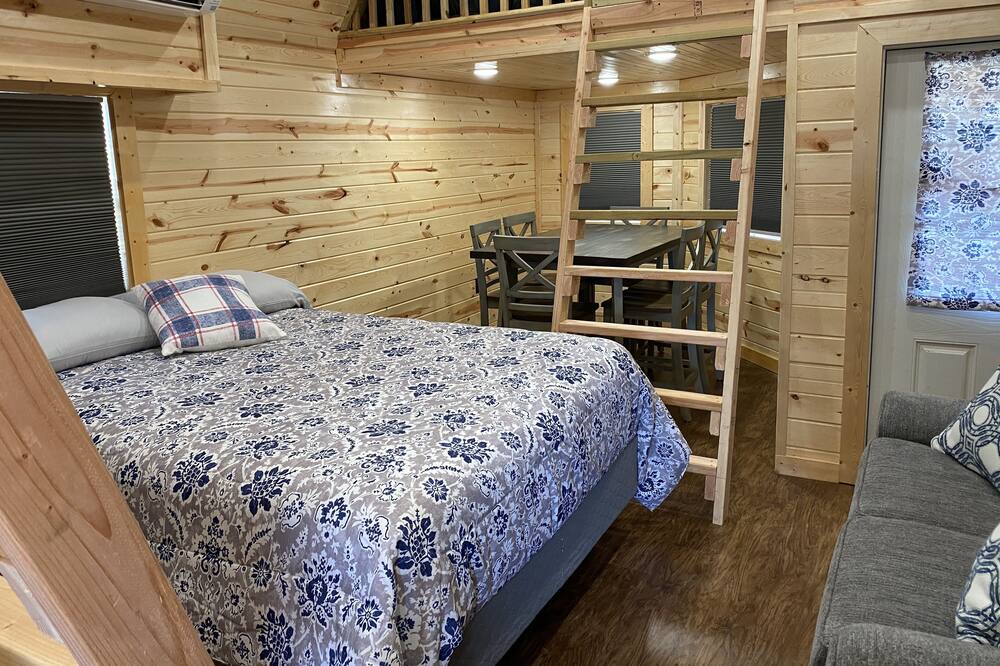 Photo of Bedroom in Platter