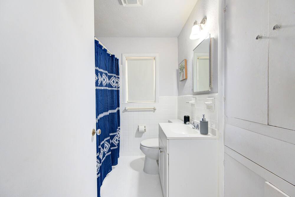 Photo of Bathroom in Beaumont