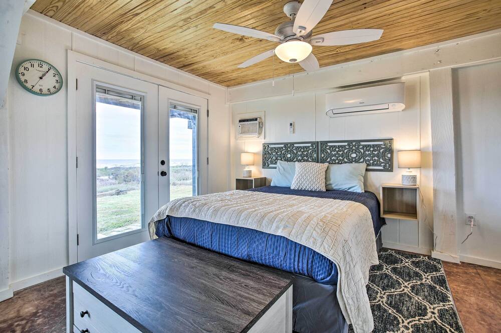 Photo of Bedroom in Cedar Lane
